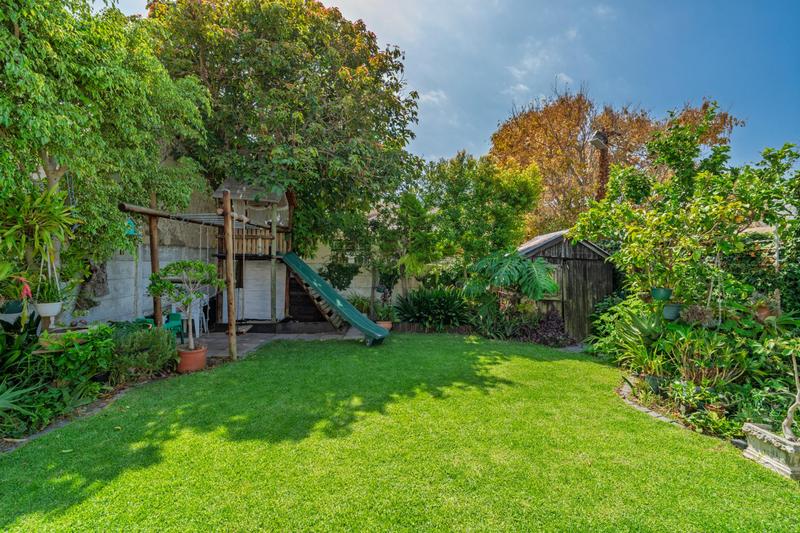 3 Bedroom Property for Sale in Harfield Village Western Cape